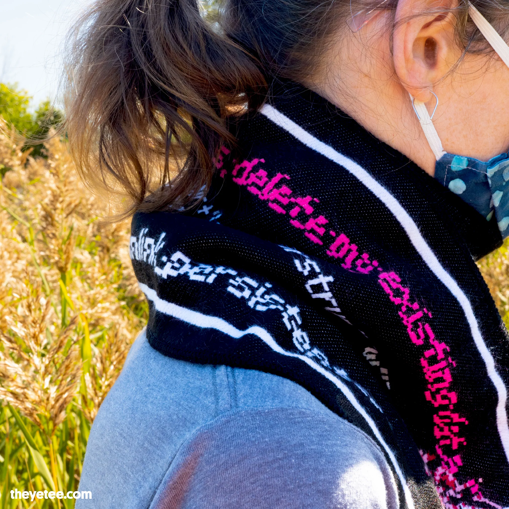 Monika Glitch Scarf - Image 9